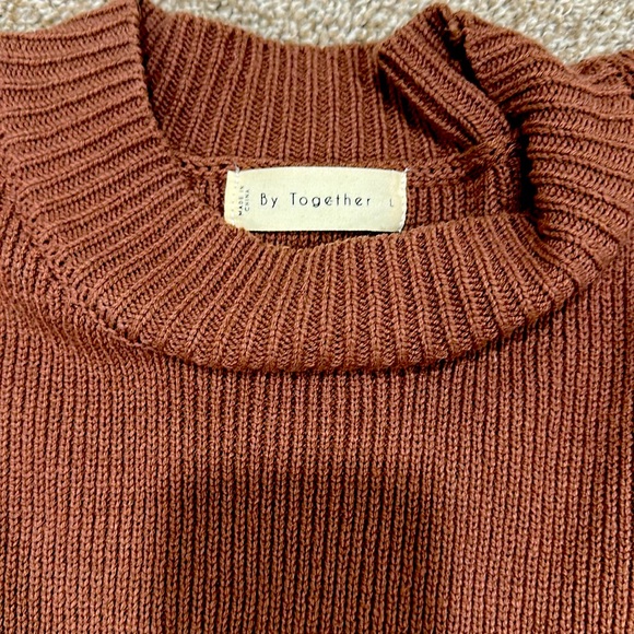 Mock neck sweater - Picture 4 of 4